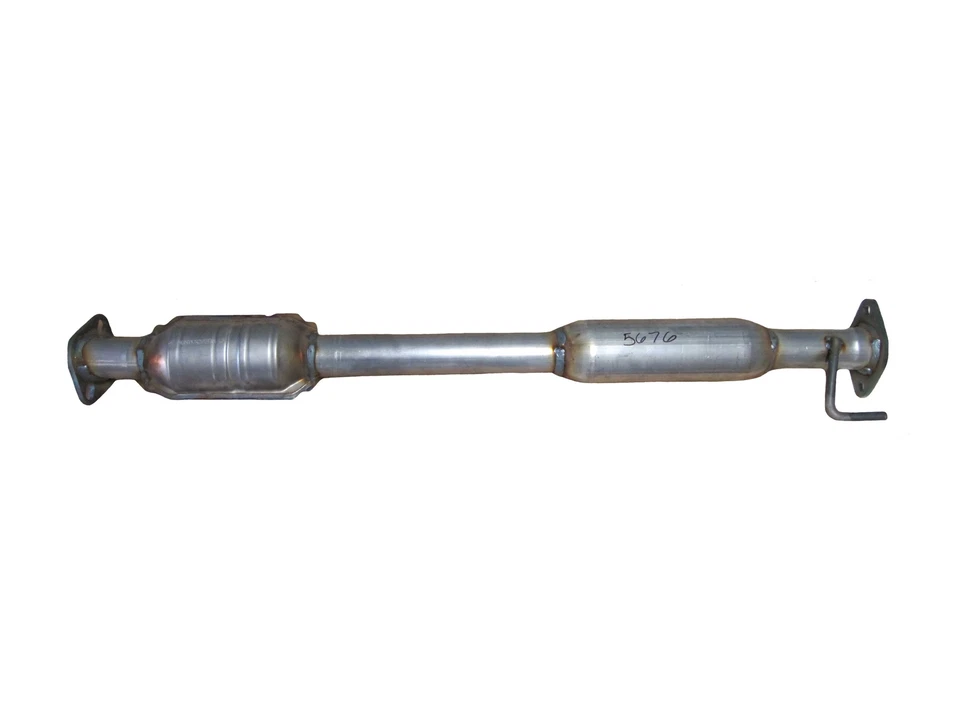 EPA Catalytic Converter Fits: 2015 2016 2017 2018 Kia Sedona - Image 4 of 4