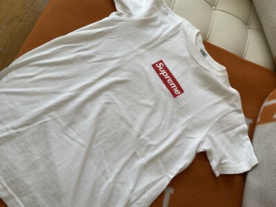Supreme Red on White Box Logo Tee T-Shirt Size Medium 100