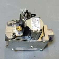 White-Rodgers 36J24-618 Furnace Gas Valve EF32CW210