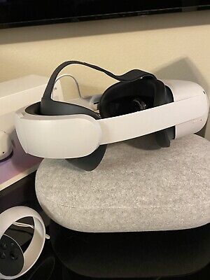 Meta Oculus Quest 2 256GB VR Headset + Elite Strap W/battery + Case