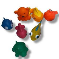 Bath Squirters - 9 Ocean And animal  Theme Bath Toys Fish Bear Turtle