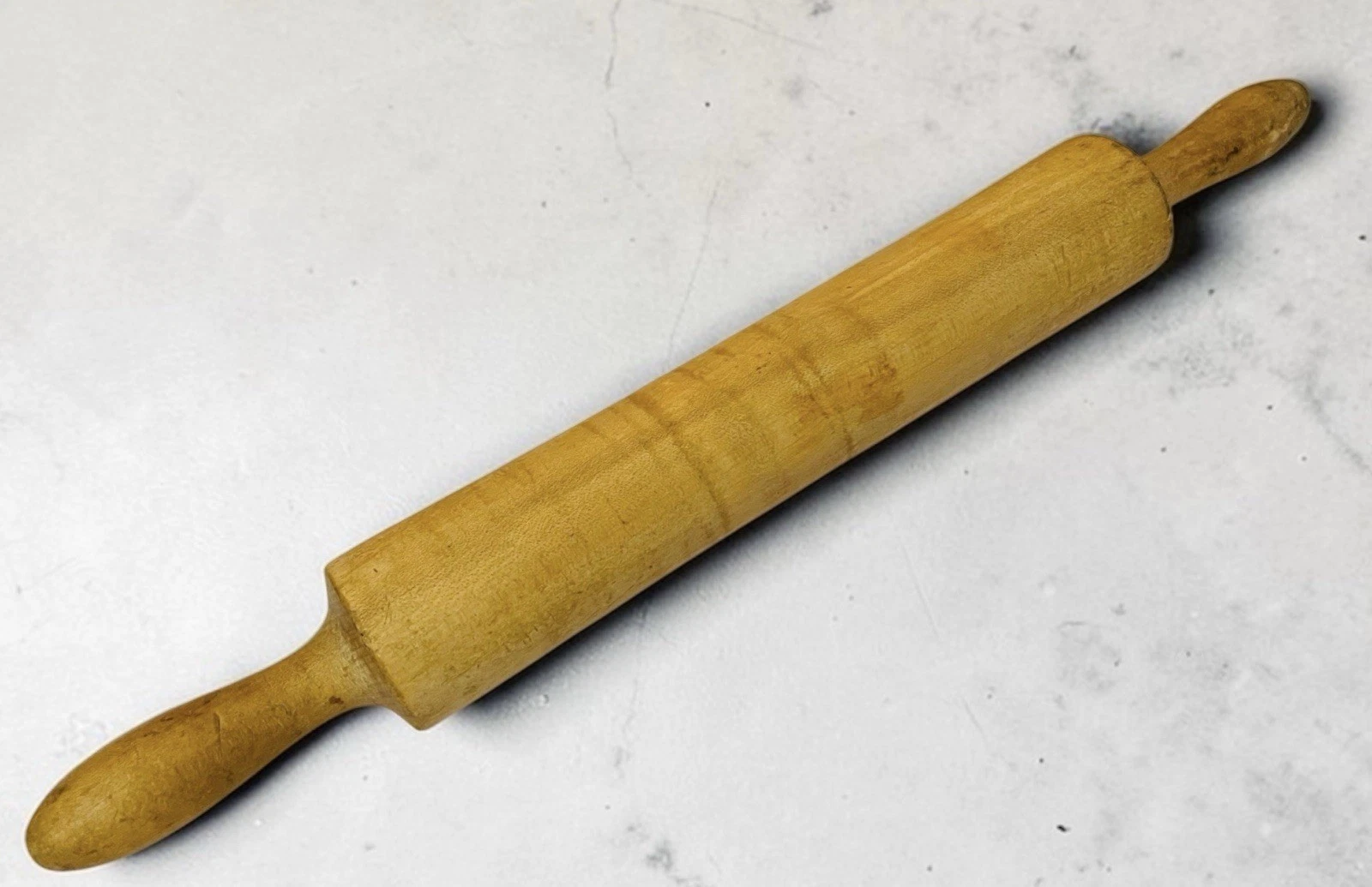 PRIMITIVE WOODEN ROLLING PIN 1 PIECE RUSTIC FARMHOUSE ANTIQUE 18” x 2” DIAMETER