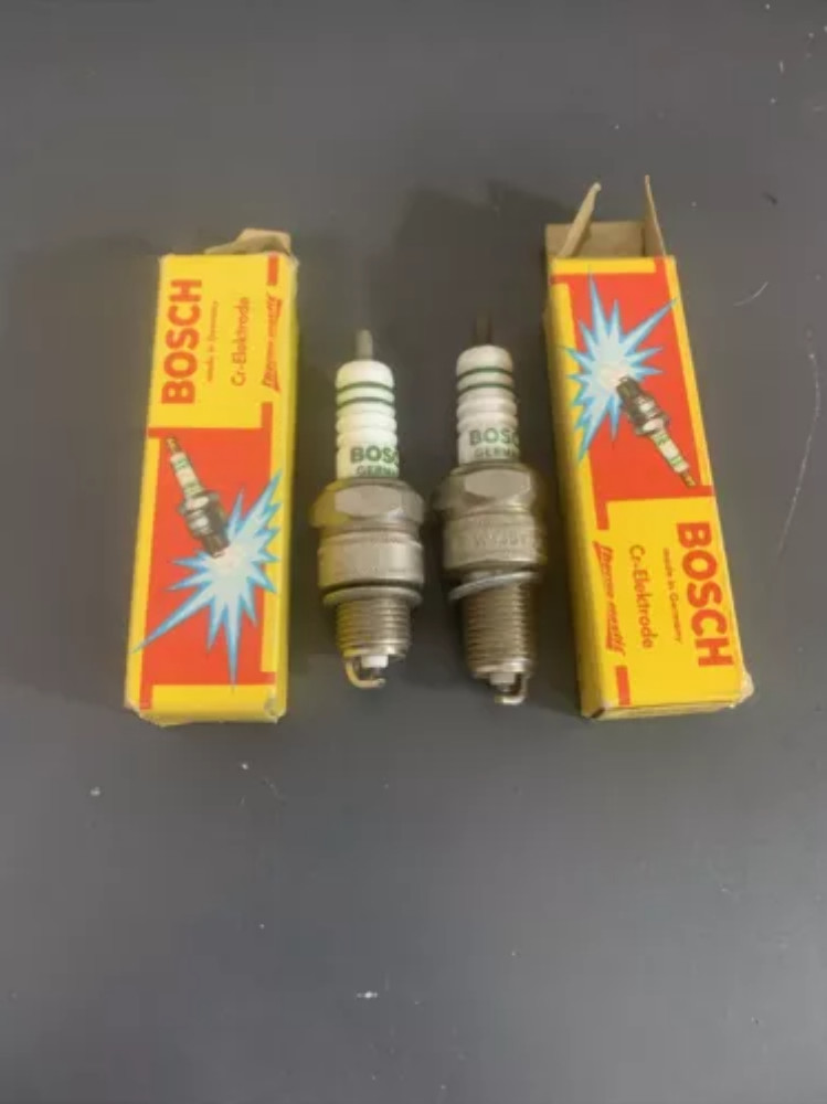 CAN-AM Bosch W225T35 Spark Plug Ignition Candle RO833 G18826 QTY2