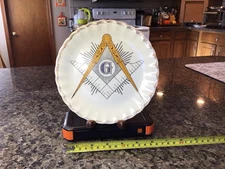 VINTAGE MASONIC FREEMASON PLATE 7” Gold Scalloped Edge Trim SANDERS MFG. USA
