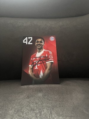 Jamal Musiala x FC Bayern München- Repro Autogramm 10.5x14.8 25/26
