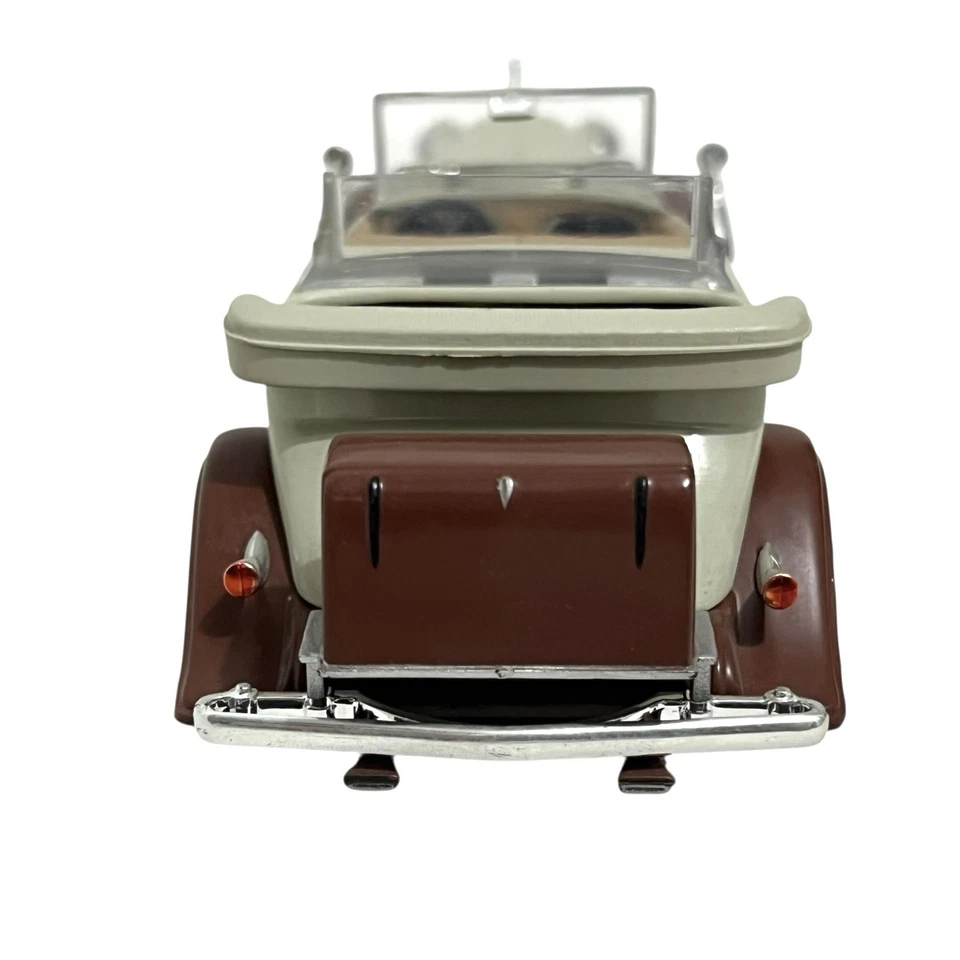 Vintage 1932 Cadillac Phaeton V16 1/32 Diecast Dual Cowl Convertible Anson - Image 3 of 4