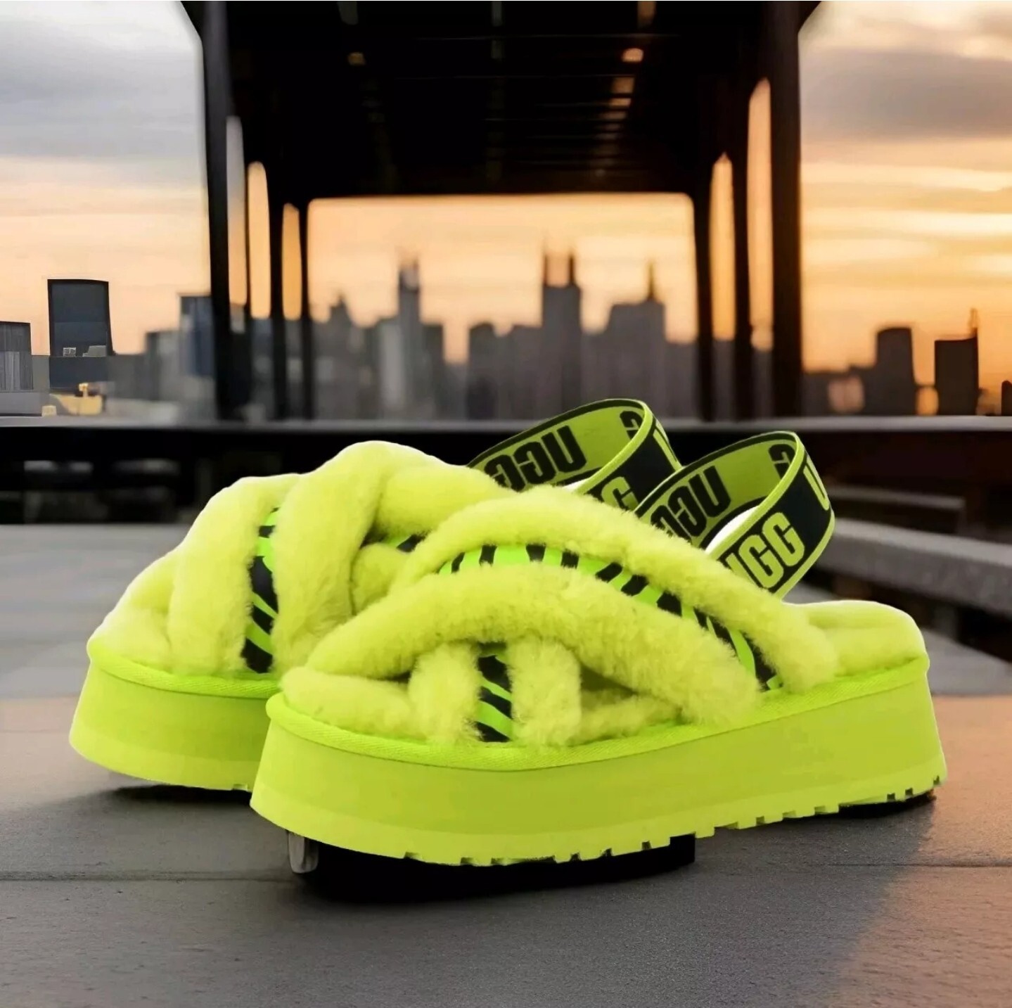 UGG DISCO CROSS ANIMALIA LIME SLIDE SANDALS - WOMEN'S SIZE 7