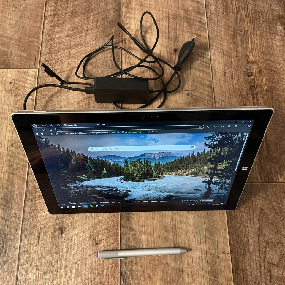 Microsoft Surface Pro 3 Tablet Intel i5-4300U 8GB RAM 256GB SSD mit Windows 11 - Bild 2 von 4