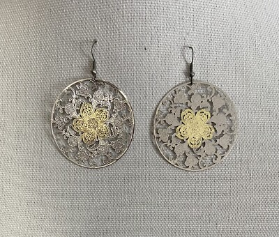 Large Silver tone Lazer-Cut Filigree Floral Disc Dangle Earrings -two toned