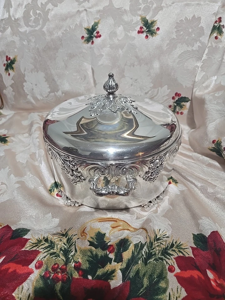 SUPER NICE Reed & Barton King Francis 1667 Covered Casserole, 10½" - Image 4 of 4