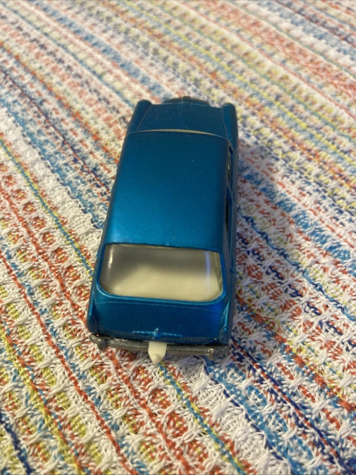 Lesney Matchbox 1960-е No64 MG 1100 ХЭТЧБЕК СОБАКА/ВОДИТЕЛЬ СИНИЙ - Изображение 4 из 4