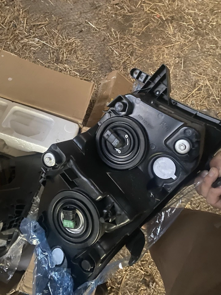 Faros Toyota Tundra 07-13 Foto 4 de 4