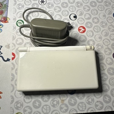 Nintendo DS Lite Console White with Charger. Cleaned and tested. 