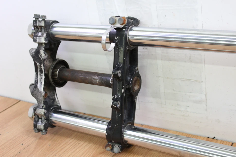 1978 Yamaha IT175 передняя вилка в сборе - Изображение 3 из 4