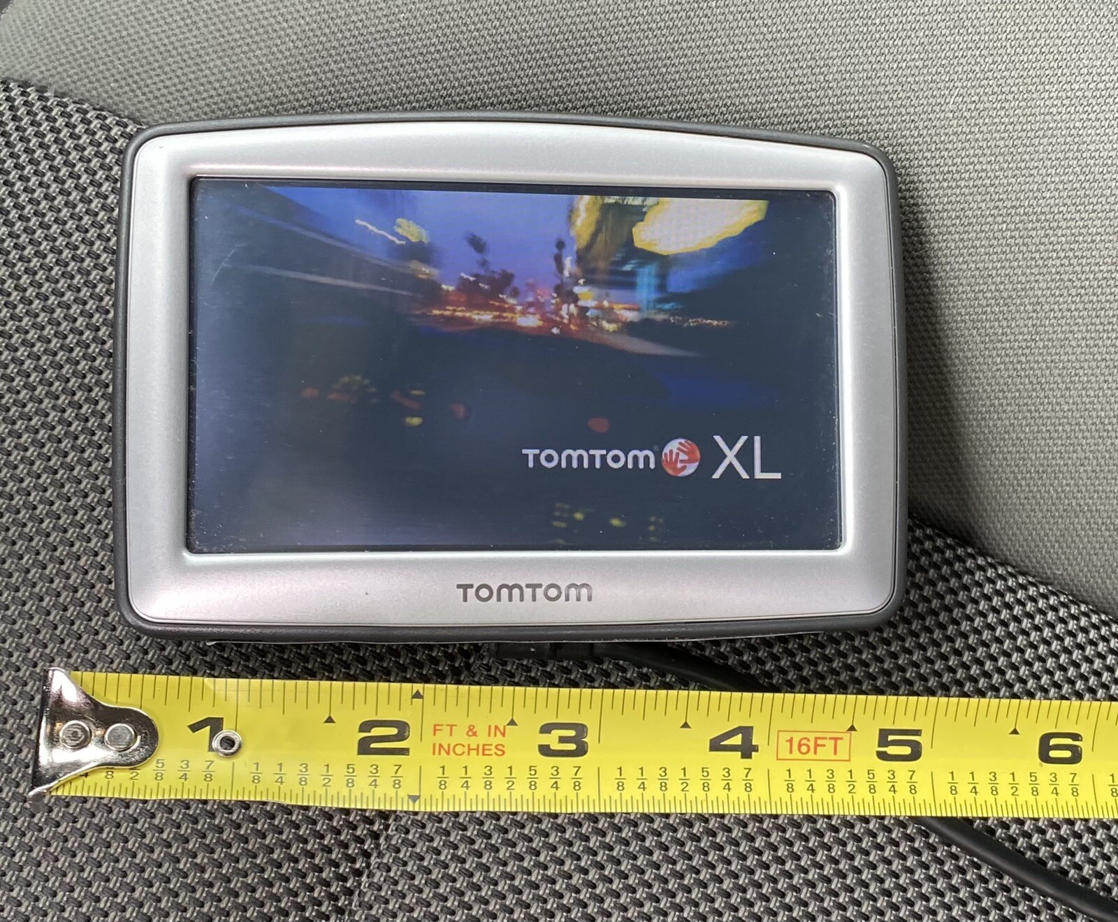 TomTom XL N14644 Touchscreen 4.5" GPS w/ Car Charger Bundle, Map