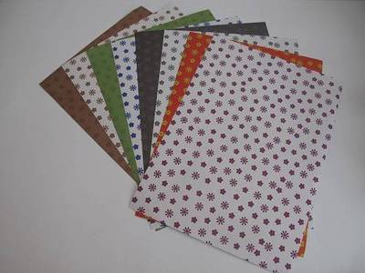 5 Blatt 1-seitiges A4 kleine Blumen Trägerpapier 120 g/m², Scrapbooking & Kartenherstellung