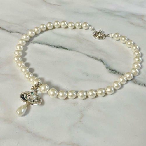 Vivienne Westwood Orb 1 Row Pearl Drop 
