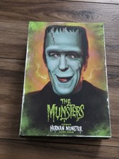 NECA The Munsters (TV Series) Ultimate Herman Munster 7” Scale Action Figure