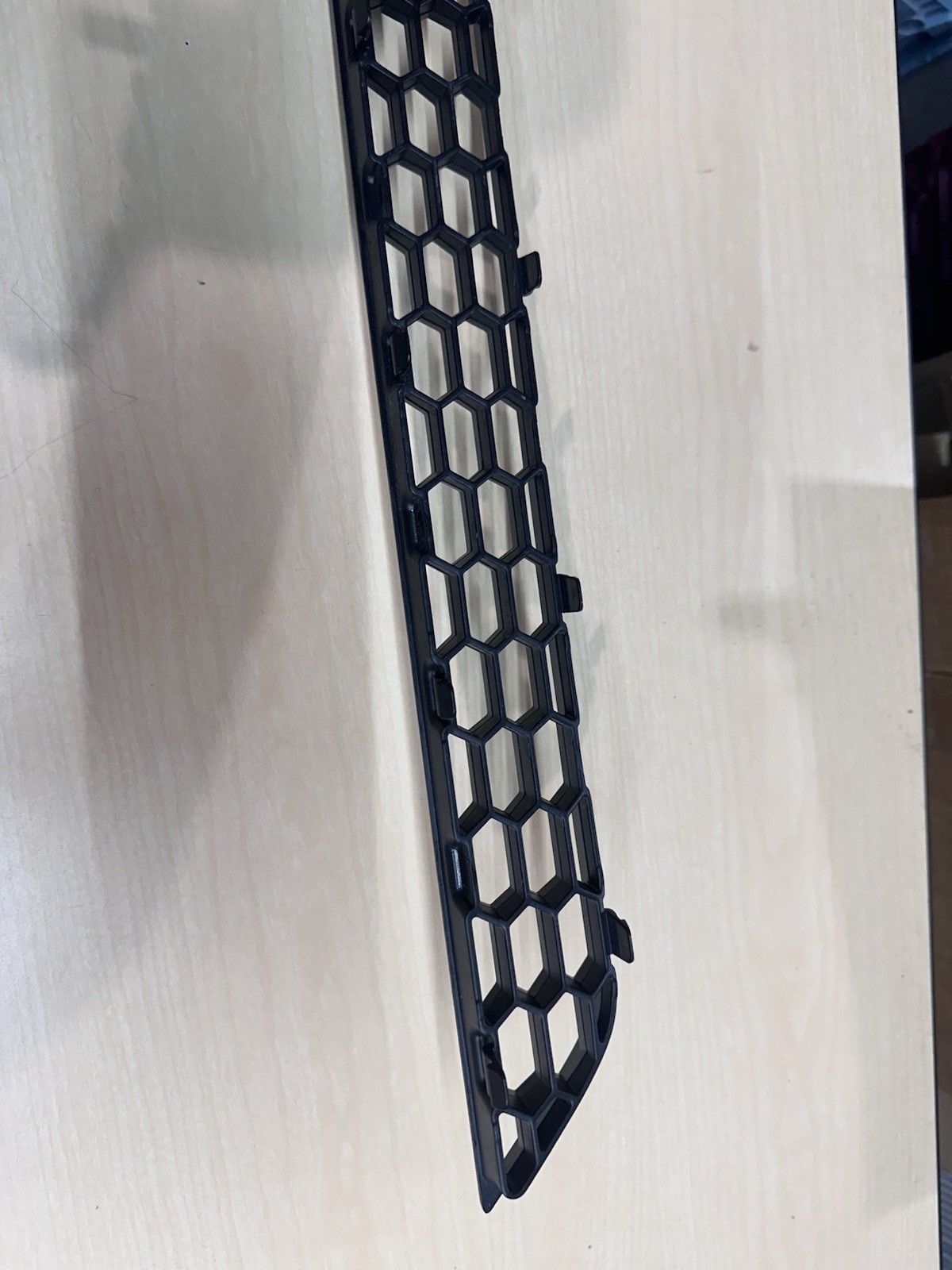 Lamborghini Urus Rear Bumper Grille ( 4ML807676 )