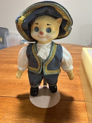 RARE~Vtg 98  Porcelain Goebel Dolly Dingle Musical Cat Doll by Karen Kennedy NIB