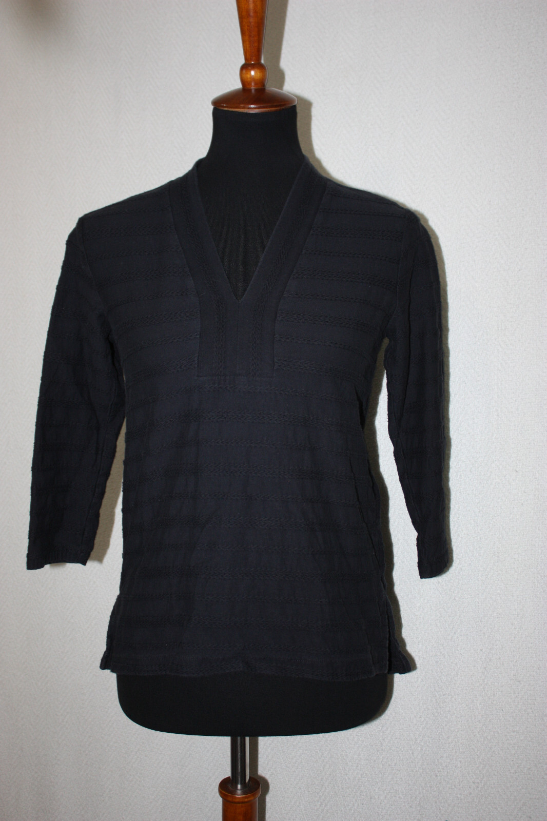Lands End XS Black Textured Cotton V-Neck Pullover 3/4 Sleeve Top