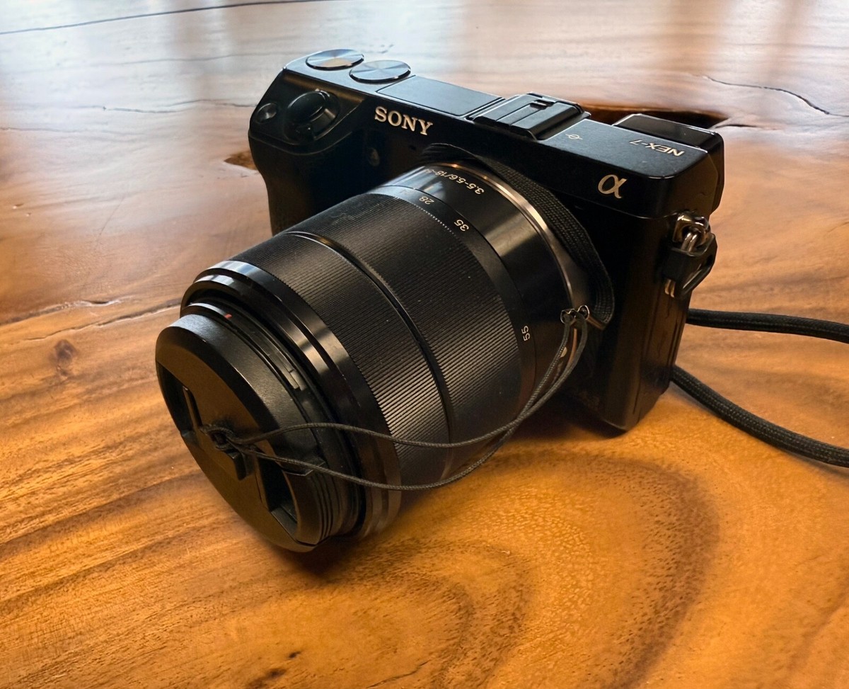 SONY NEX-7 18-55mm レンズ付き Amazon.com : Sony NEX-7 24.3 MP Mirrorless Digital Camera
