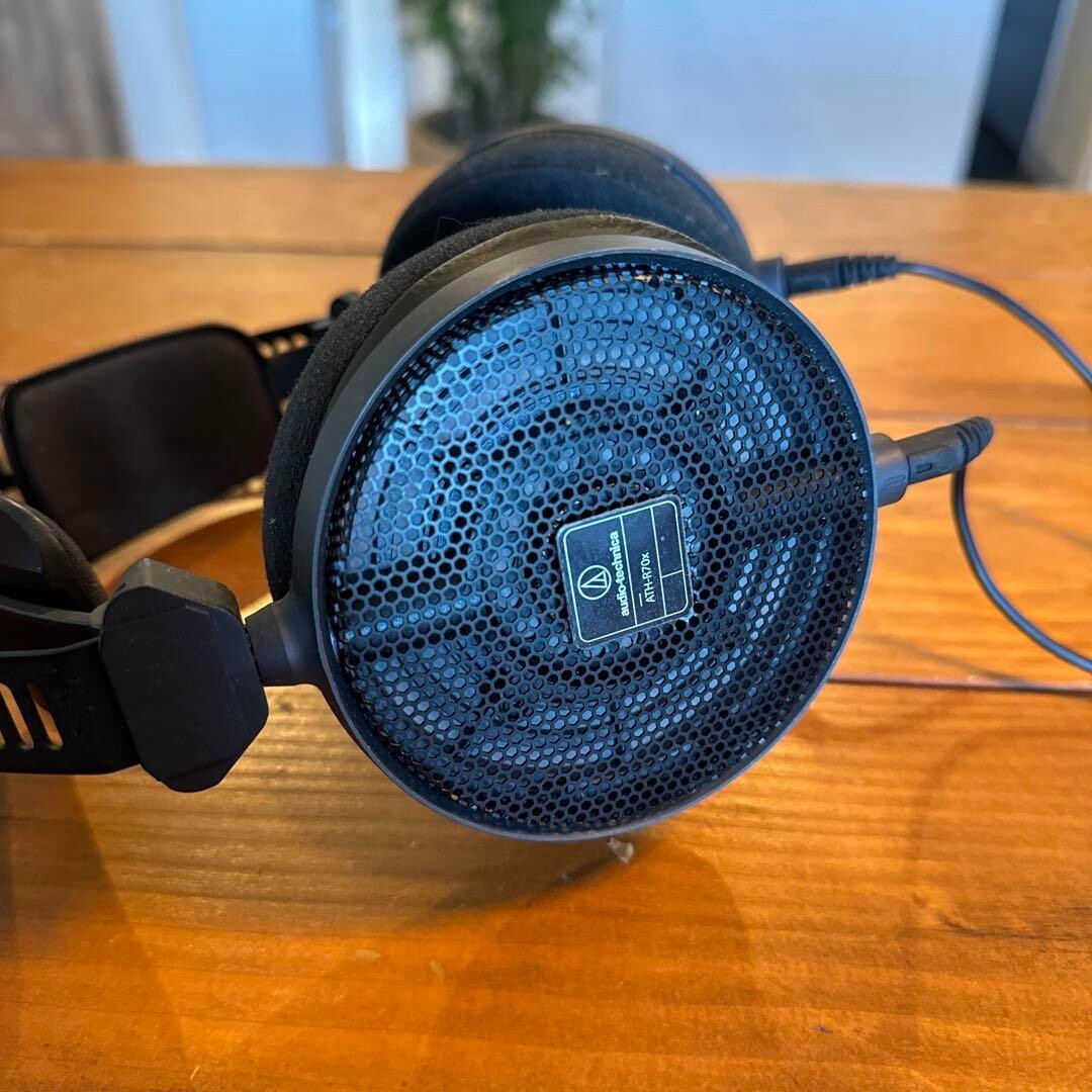 Audio-Technica ATH-R70x Professional Open-Back Reference 