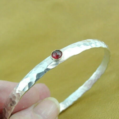 Bracciali di lusso con gemme rosse in argento sterling