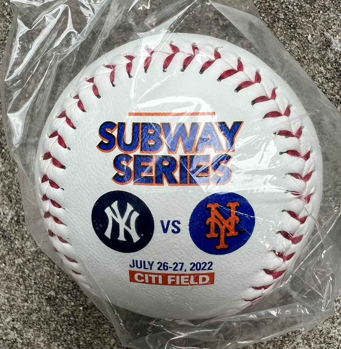 NY METS NY YANKEES SUBWAY SERIES BALL COLLECTIBLE BASEBALL 2022