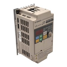 Yaskawa CIMR-J7AZB0P2 CIMRJ7AZB0P2 200-240V 1.6A 0.6kVA Umrichter -used-