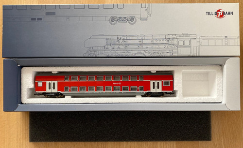Tillig 13800, Spur TT, Doppelstockwagen verkehrsrot DBz 750, DB, Epoche VI | Zustand: Neu