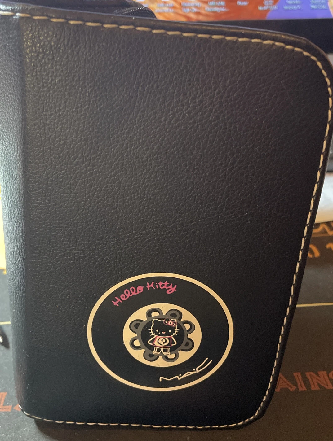 Hello Kitty Black 8 brush case holder M.A.C MAC