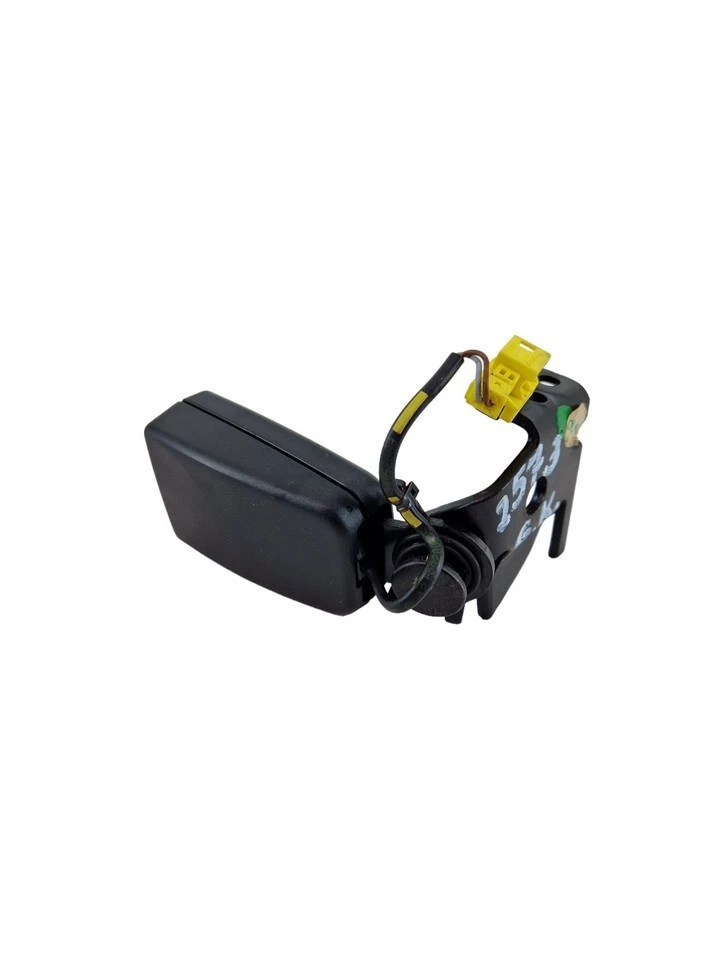 Mercedes Benz E W212 rear left seat belt buckle seat belt buckle rear left - Image 2 of 4