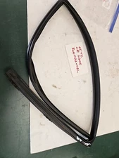 04-08 ACURA TL LEFT REAR DOOR WINDOW RUN CHANNEL RUBBER TRACK OEM ORIGINAL PART