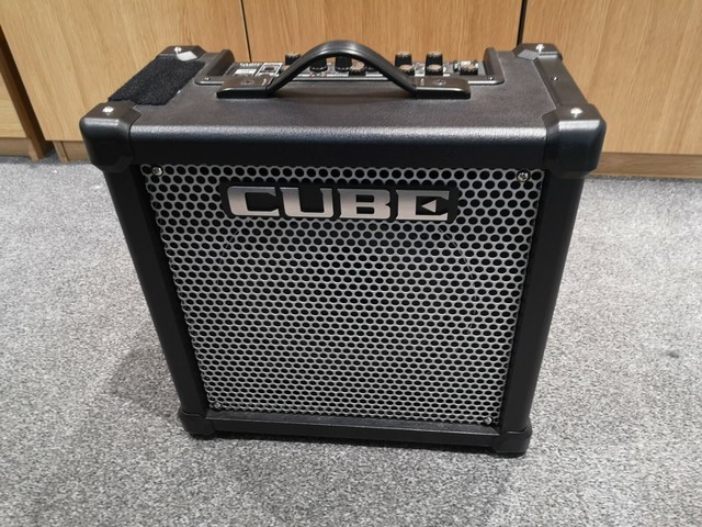 Roland Cube 40xl And 80xl Guitar Amplifier Owner S Manual For Sale Ebay