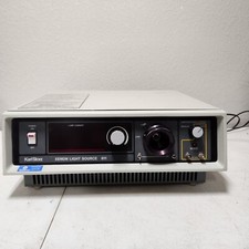 KARL STORZ XENON 611C XENON LIGHT SOURCE TURNS ON BH