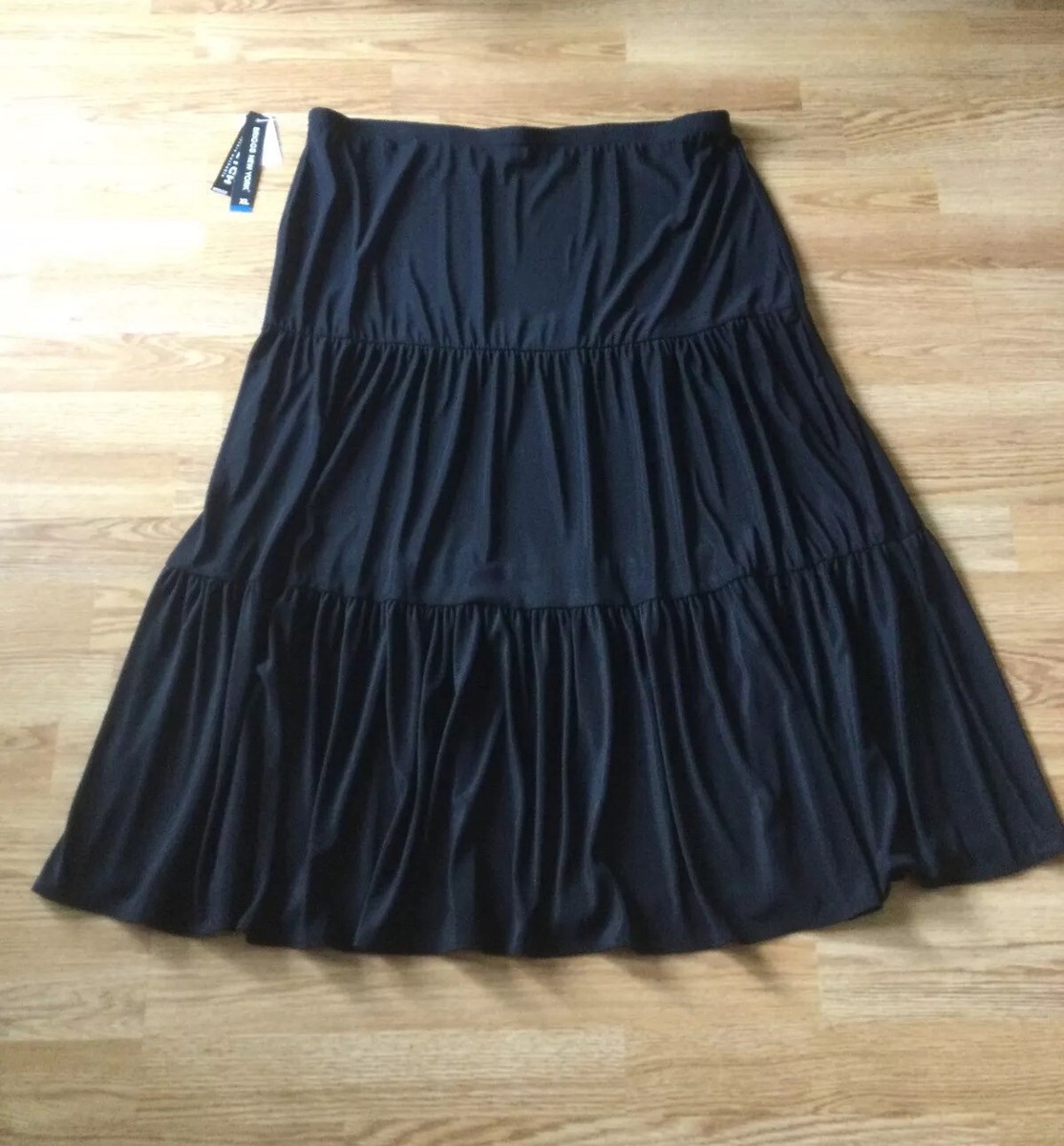 Briggs New York Black Jersey Skirt 3 -Tier XL Made in USA Briggs New York Black Jersey Skirt 3 -Tier XL Made in USA