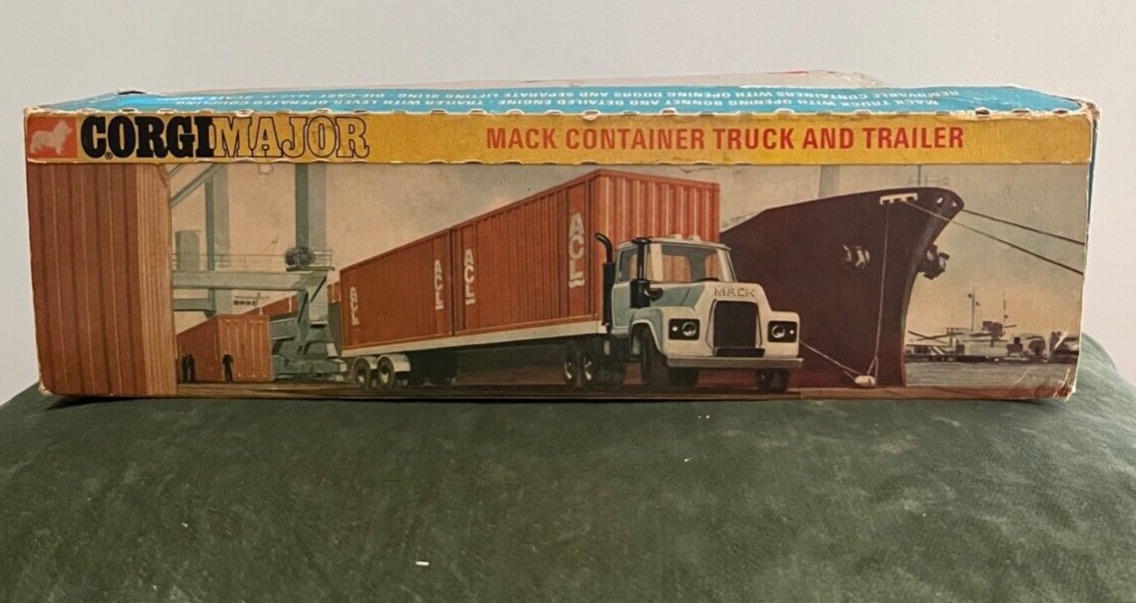 ミニカー CORGI MAJAR  MACK TRUCK DSC_5782_de9206ac-5620-4313-