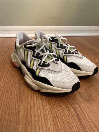 ozweego 10.5