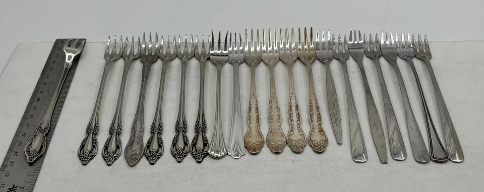 Лот из 40 различных вилок для коктейлей из нержавеющей стали - лот #328 - Изображение 2 из 4