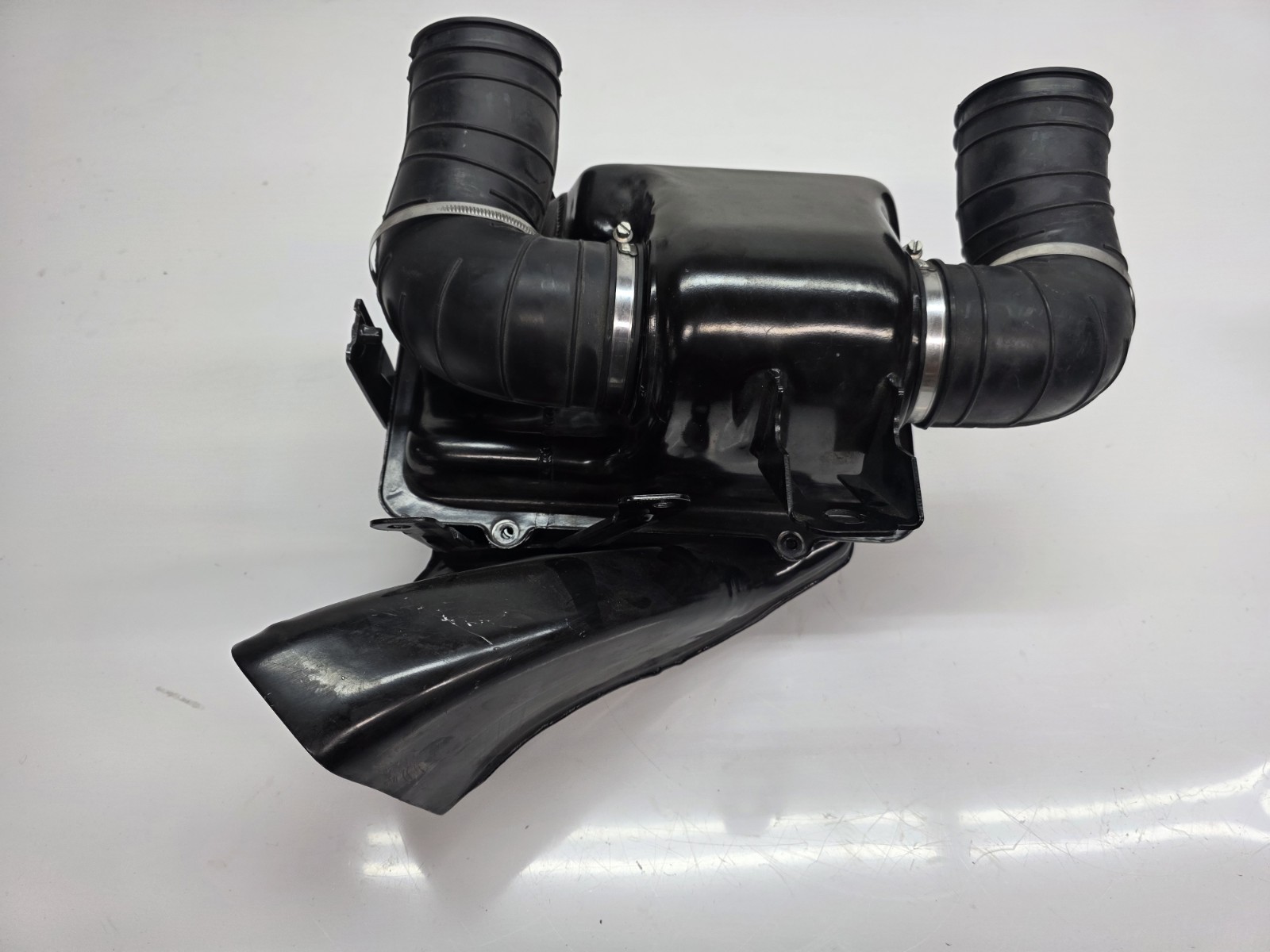 LAMBORGHINI AVENTADOR LP740 LP770 DRIVER LEFT SIDE AIR INTAKE BOX OEM 470133837G