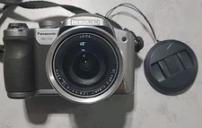 Panasonic LUMIX DMC-FZ8 7.2MP Digital Camera Not Working Parts Only