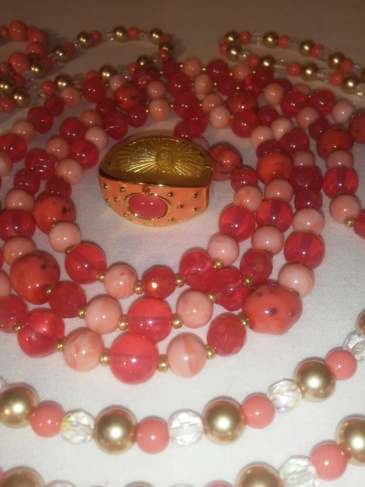 Joan Rivers Juego de 3 piezas Collares Coral Melocotón Perlas Cuentas Checas 44" más Clip Nuevo en Caja Foto 3 de 4