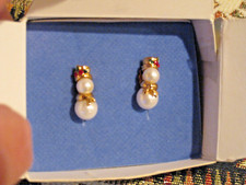 Vintage Avon Pearl Snowmen Earings Pierced