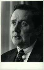 1981 Press Photo John Robinson III Chairman AMEX - dfpd39451