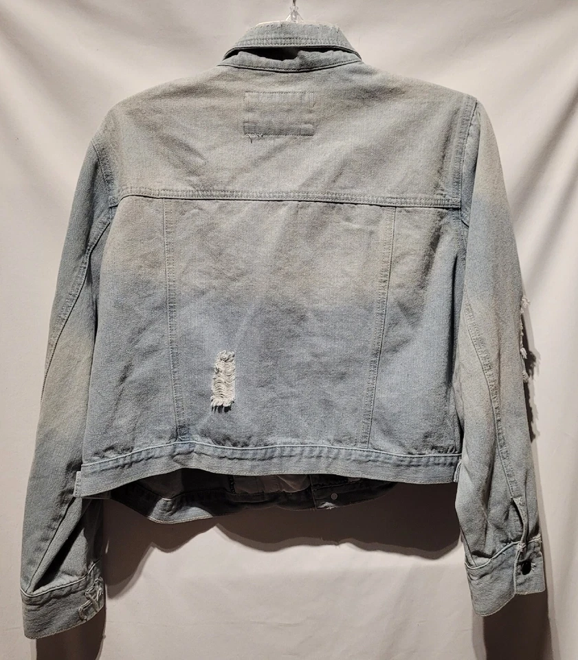 Rue 21 + Womens Size 3 XL Denim Jacket Lightwash Blue Distressed Thrashed NWT - Image 2 of 4