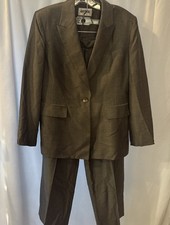 Womens Kasper Petite Gray Pant Suit And Jacker Size 10P