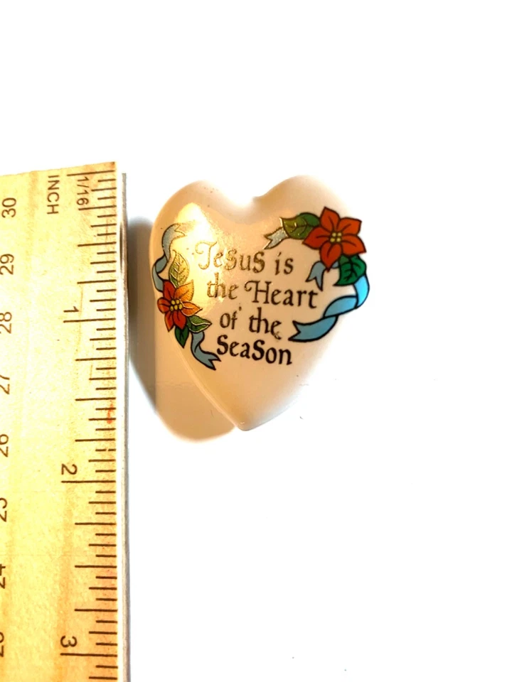 Рождественский керамический белый красный зеленый Иисус-сердце сезона Tac лацкан булавка - Изображение 3 из 3