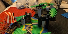 LEGO set 6270 Forbidden Island VINTAGE PIRATE 100% complete w/ instructions