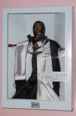 Barbie Noir et Blanc AA Collector's Club doll Mattel 2002 NRFB